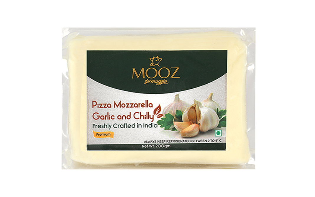 Mooz Pizza Mozzarella Garlic and Chilly   Pack  200 grams